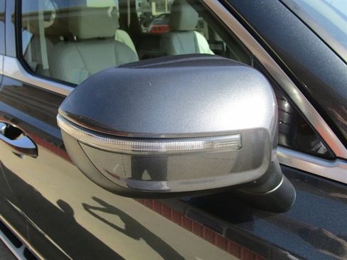 Used 2021 Kia Telluride S AWD/4WD image 35