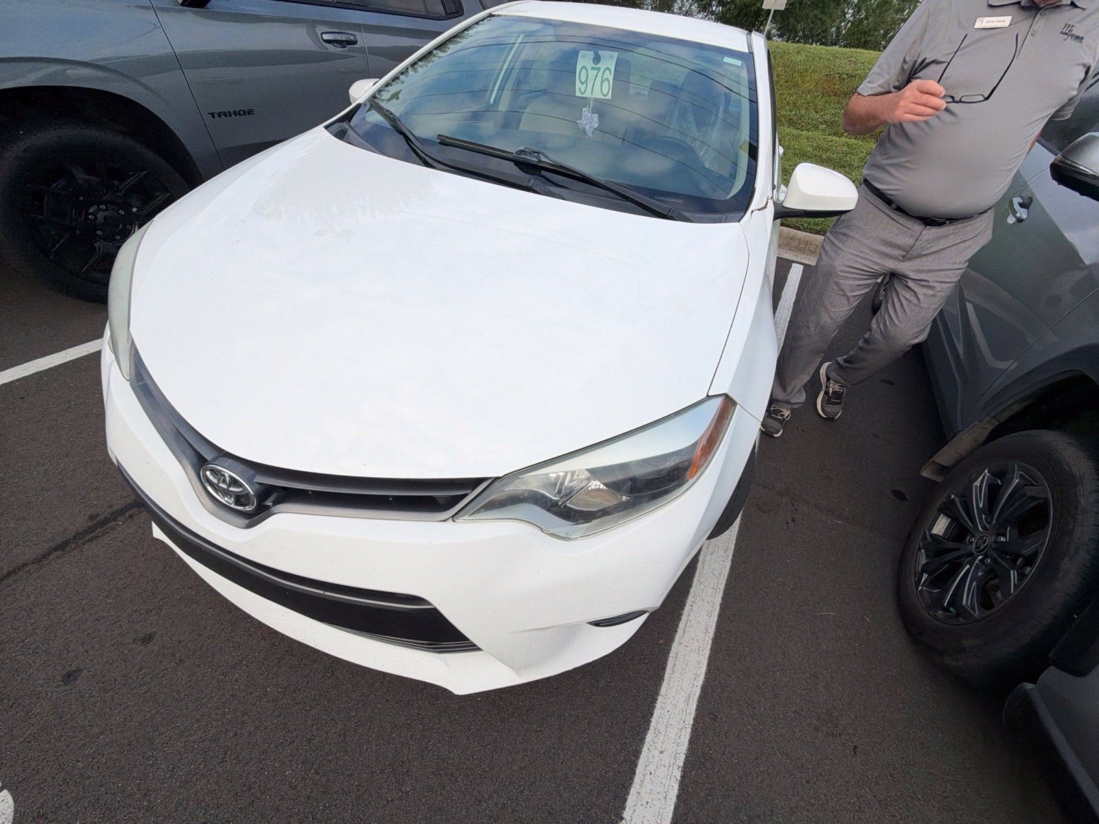 Used 2016 Toyota Corolla LE FWD image 9