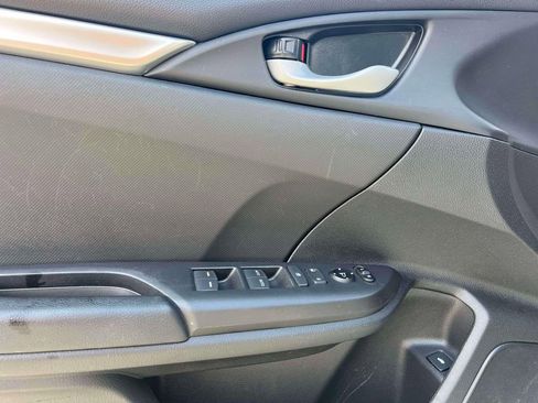 Used 2021 Honda Civic Sport image 13