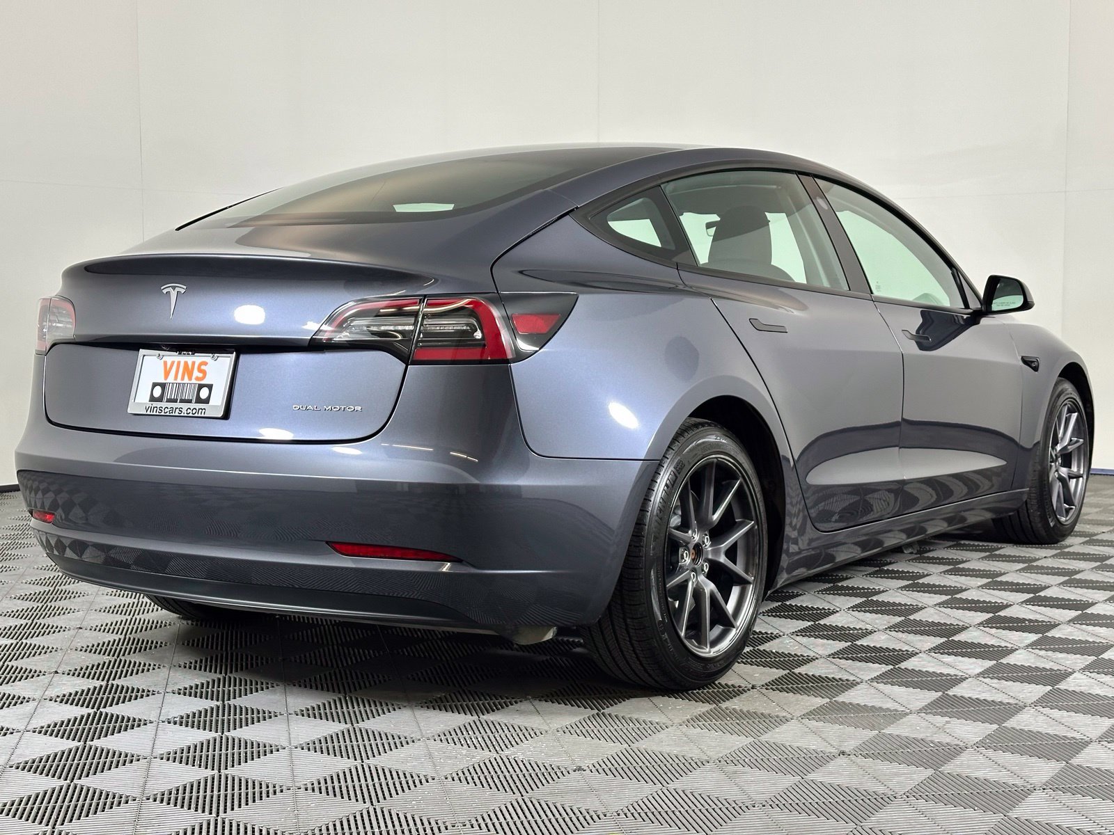 Used 2023 Tesla Model 3 Long Range AWD/4WD image 4