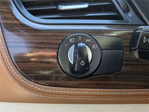 Used 2015 BMW Z4 sDrive28i image 13