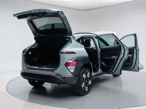 Used 2024 Hyundai Kona SEL AWD/4WD image 22