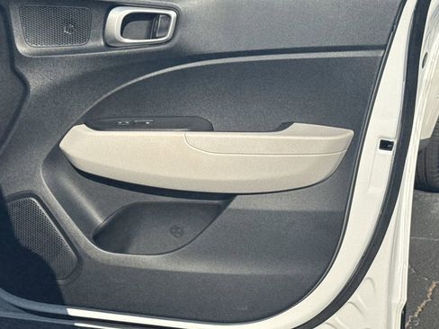 New 2026 Hyundai Venue SEL image 14