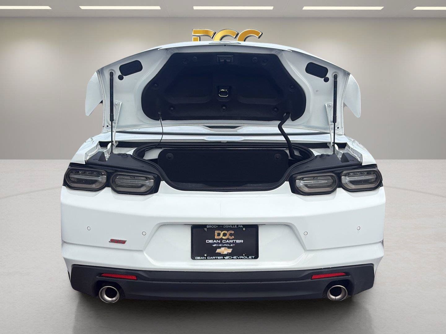 Used 2021 Chevrolet Camaro SS RWD image 13