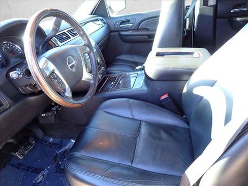 Used 2007 GMC Yukon Denali image 12