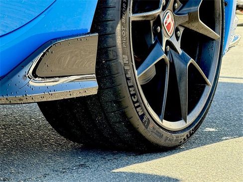 Used 2025 Honda Civic Type R image 18