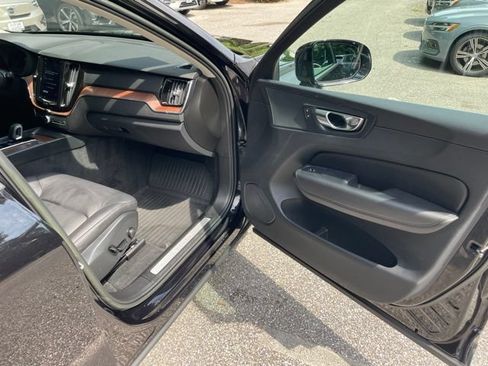 Certified 2023 Volvo XC60 B5 Plus w/ Climate Package AWD/4WD image 14