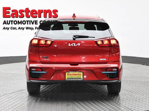 Used 2022 Kia Niro EX w/ Cold Weather Package FWD image 6