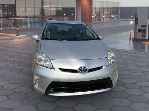 Used 2014 Toyota Prius Three image 19