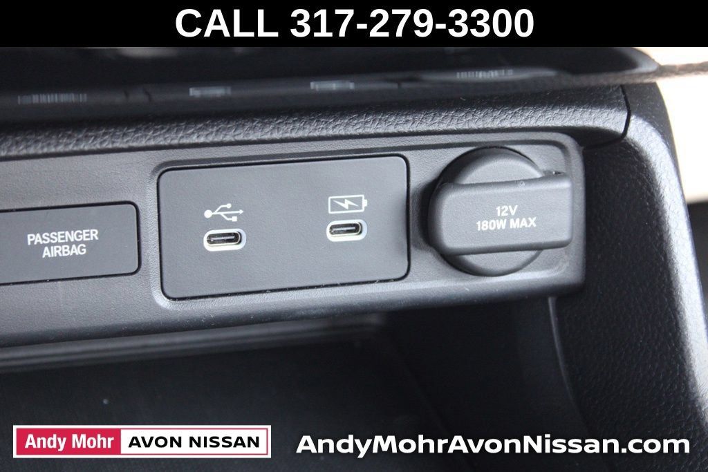 Used 2025 Honda Civic Sport image 37