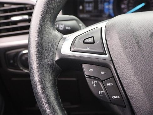 Certified 2024 Ford Edge SEL image 11