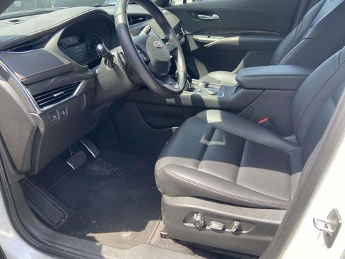 Used 2023 Cadillac XT4 Sport FWD image 10