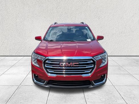Used 2022 GMC Terrain SLT w/ Infotainment Package II FWD image 8