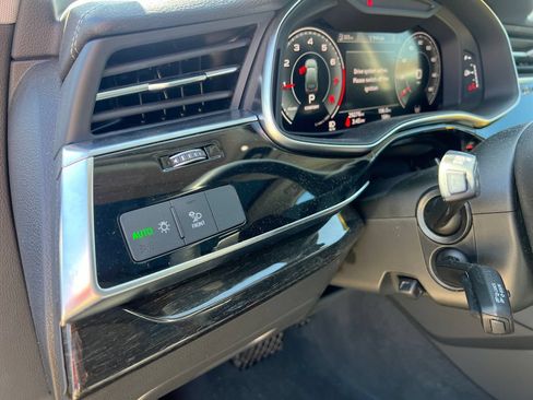 Used 2023 Audi Q7 3.0T Premium Plus w/ Premium Plus Package AWD/4WD image 19