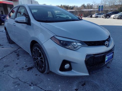 Used 2016 Toyota Corolla S Premium image 10