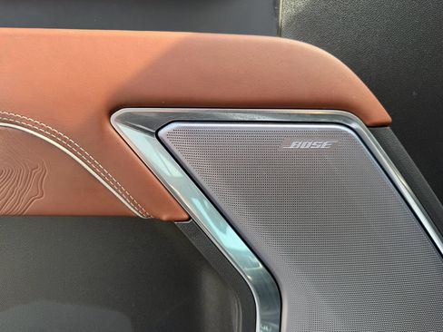 Used 2025 GMC Sierra 2500 Denali Ultimate image 17