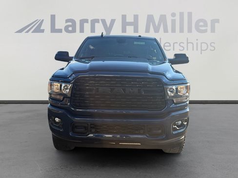 Used 2022 RAM 2500 Big Horn w/ Night Edition AWD/4WD image 8