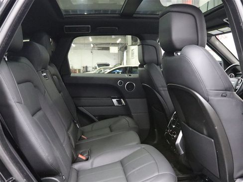 Used 2019 Land Rover Range Rover Sport HSE AWD/4WD image 24