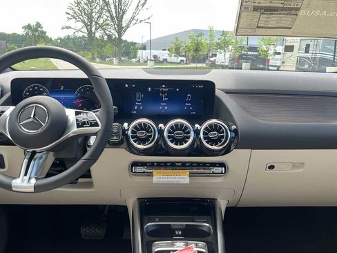 Used 2026 Mercedes-Benz GLA 250 4MATIC image 28
