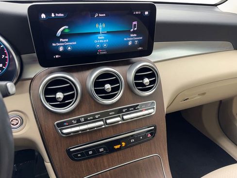Used 2022 Mercedes-Benz GLC 300 4MATIC w/ Premium Package Lite image 58