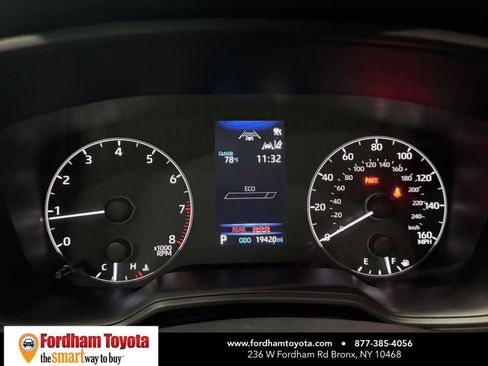Used 2024 Toyota Corolla SE w/ SE Premium Package FWD image 23