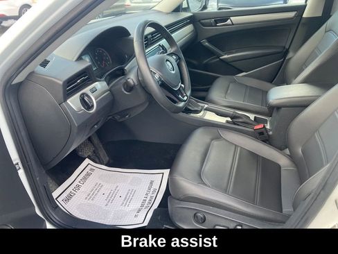 Used 2022 Volkswagen Passat 2.0T SE image 12