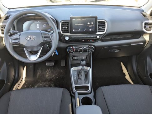 New 2026 Hyundai Venue SE image 14