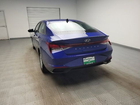 Used 2023 Hyundai Elantra SE image 6
