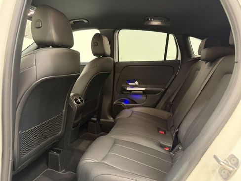 Used 2025 Mercedes-Benz GLA 250 image 13