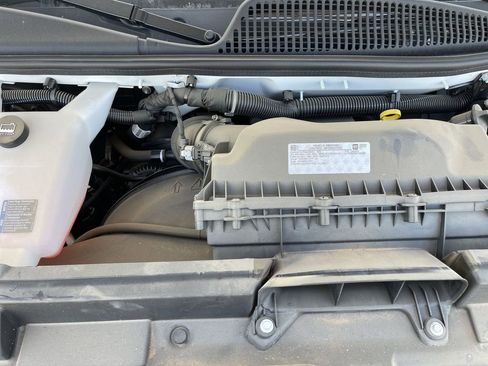 New 2025 GMC Savana 2500 Extended w/ Driver Convenience Package image 29