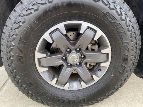 Used 2019 Nissan Frontier PRO-4X image 30