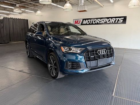 Used 2021 Audi Q7 3.0T Premium Plus AWD/4WD image 2