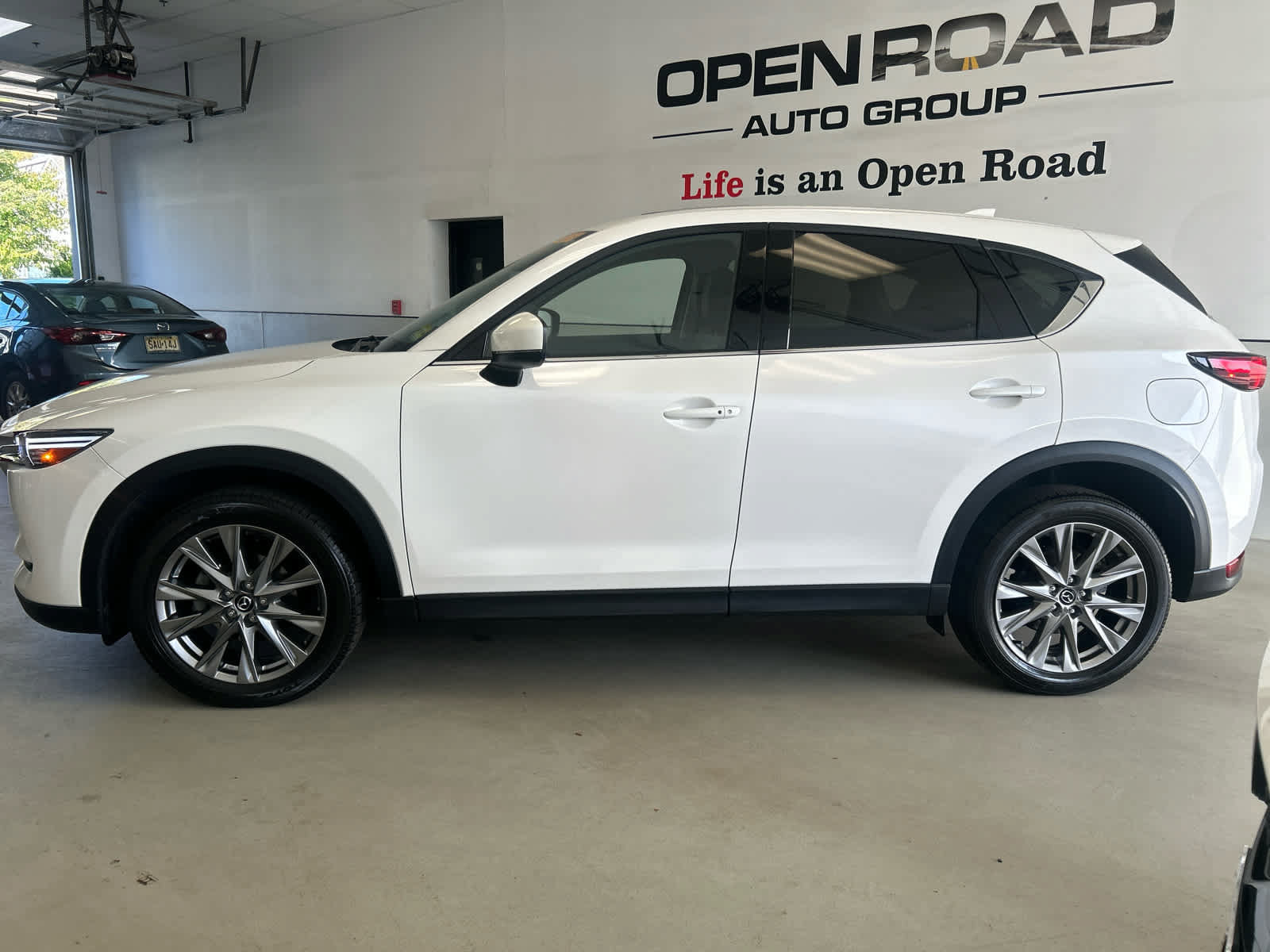 Used 2021 MAZDA CX-5 Grand Touring w/ GT Premium Package AWD/4WD image 1