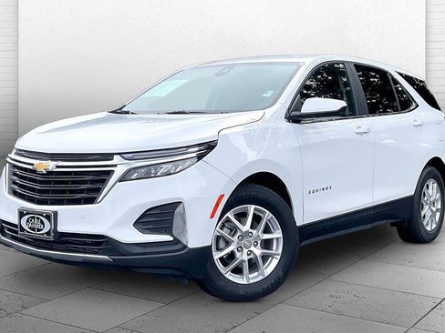 Used 2024 Chevrolet Equinox LT FWD image 13