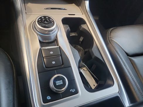 Used 2023 Ford Explorer XLT w/ Equipment Group 202A image 16