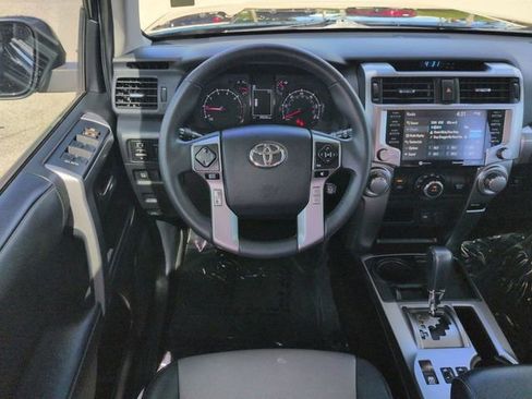 Used 2022 Toyota 4Runner SR5 Premium w/ Moonroof Package RWD image 16