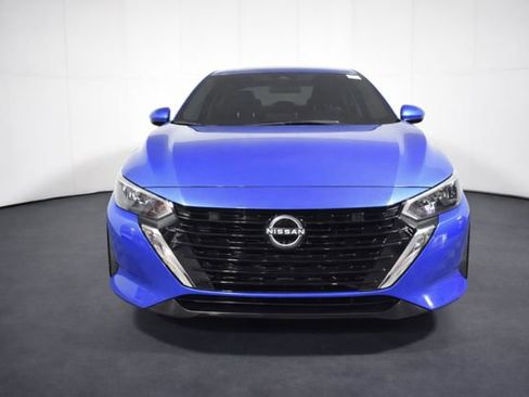 Used 2024 Nissan Sentra SV image 2