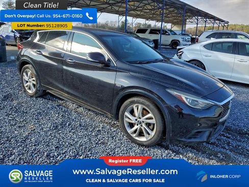 Used 2017 INFINITI QX30 FWD image 5