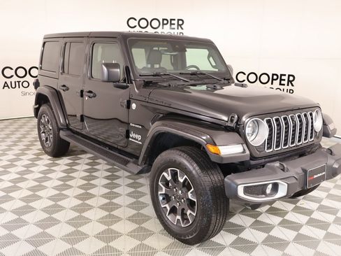 Used 2024 Jeep Wrangler Unlimited Sahara w/ Technology Group AWD/4WD image 1