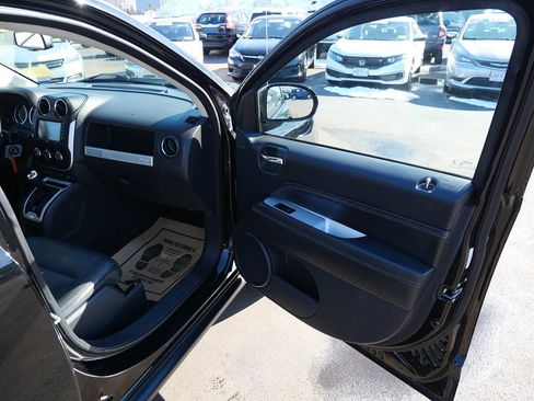 Used 2017 Jeep Compass High Altitude image 19