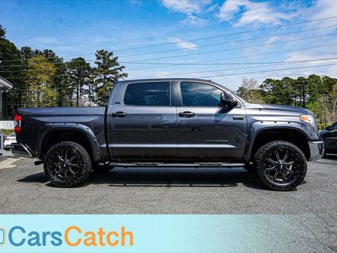Used 2016 Toyota Tundra SR5 w/ SR5 Upgrade Package image 9