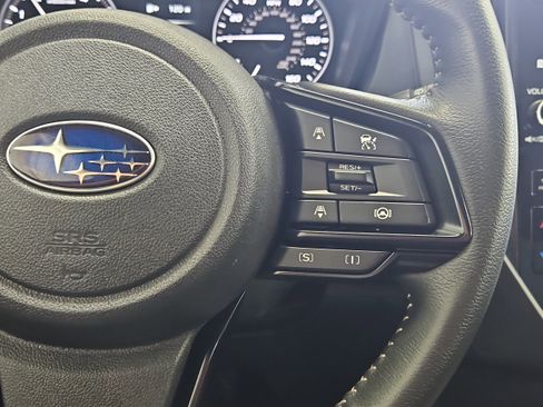 Used 2025 Subaru Forester Premium AWD/4WD image 17