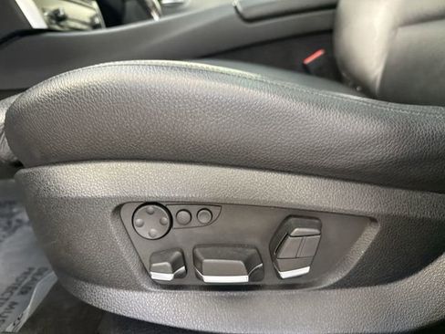 Used 2013 BMW 550i Gran Turismo xDrive 550i xDrive Gran Turismo image 21