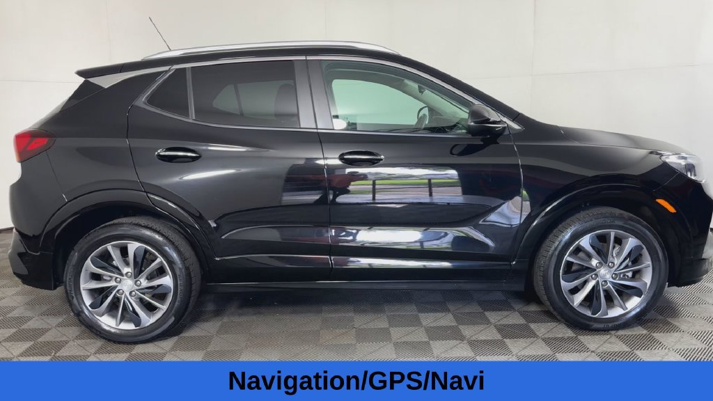 Used 2023 Buick Encore GX Select w/ Sport Touring Package FWD image 3