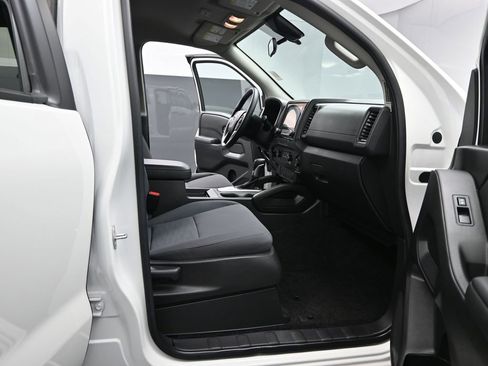 Used 2023 Nissan Frontier S w/ Tow Package AWD/4WD image 17
