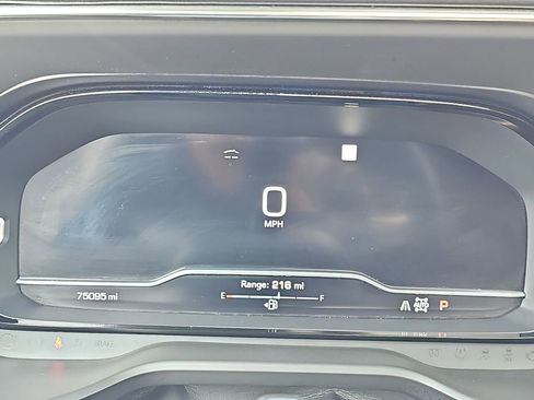Certified 2023 GMC Yukon XL Denali Ultimate AWD/4WD image 31