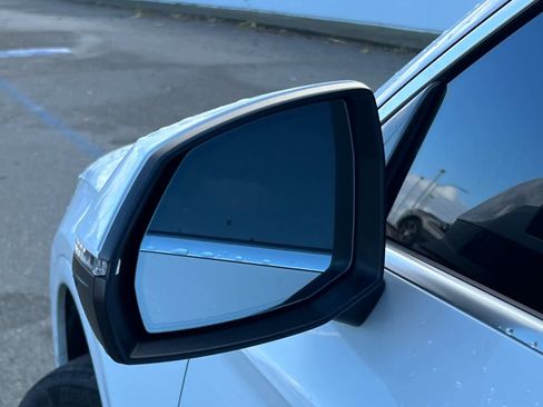 Used 2021 Audi Q5 Premium w/ Convenience Package image 20