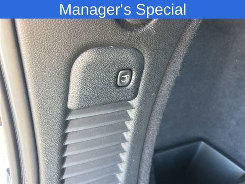 Used 2024 Dodge Durango GT image 18