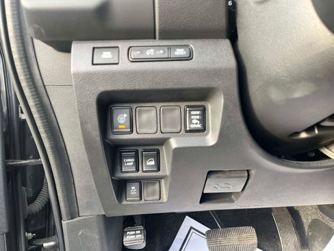 Certified 2023 Nissan Frontier SV w/ SV Convenience Package image 30