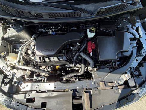 Used 2018 Nissan Rogue Sport SV AWD/4WD image 9